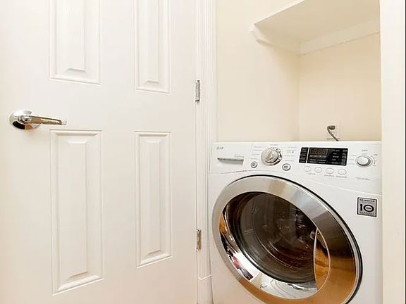 4th image of 513 E 82nd St APT 5D