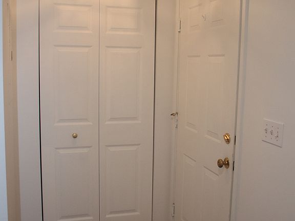 4th image of 82 Longview Street #38