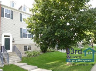 7836 Old Carriage Ct, Shakopee, MN 55379