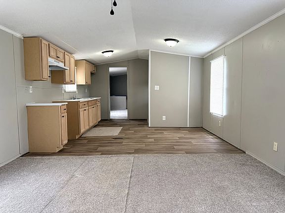 2nd image of 26 Boardwalk Cir #26