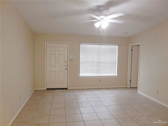 3rd image of 717 Nightingale Ave #4