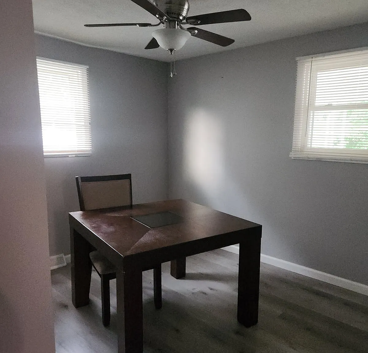 4 bed, 1500 sqft, $1,999 — Photo 2