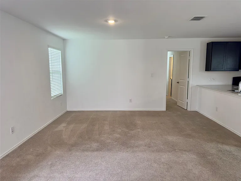 510 Sunray Dr — Photo 7