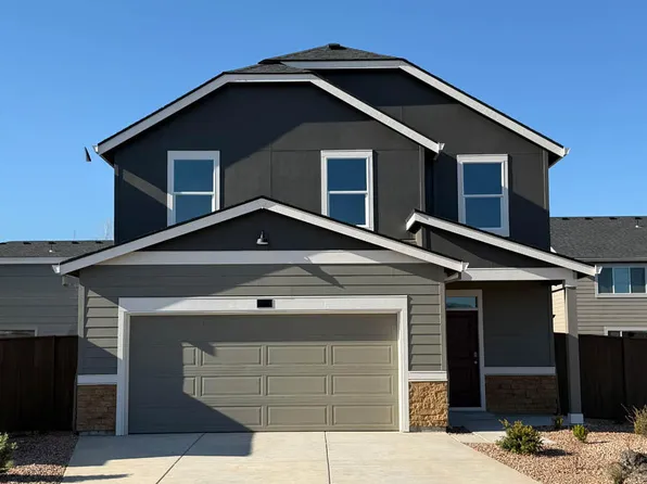 21253 SE Pelee Dr, Bend, OR 97702