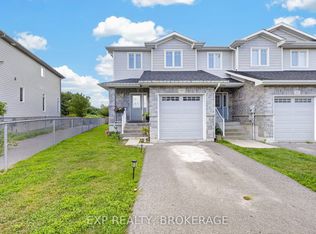 925 Blossom St, Kingston, ON K7P0N2