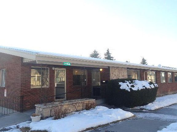 2nd image of 220 Ash St