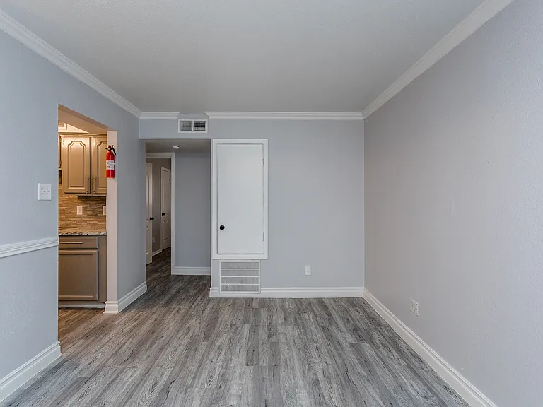 Allendale Village Apartments — Photo 21