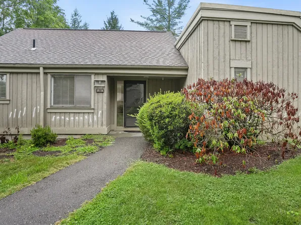 987 Heritage Village #B, Southbury, CT 06488