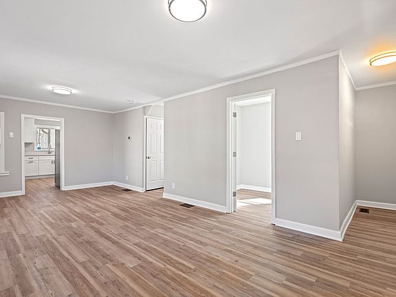 3rd image of 505 S 11th Ave
