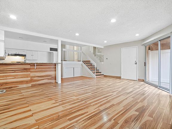 5th image of 7924 Woodman Ave Unit 3