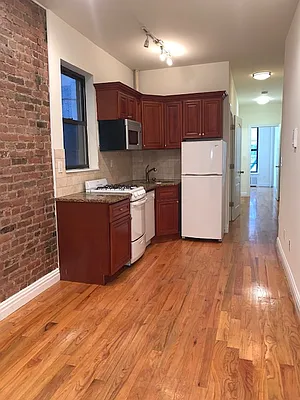 Rented by Chartwell Manhattan Realty | media 1