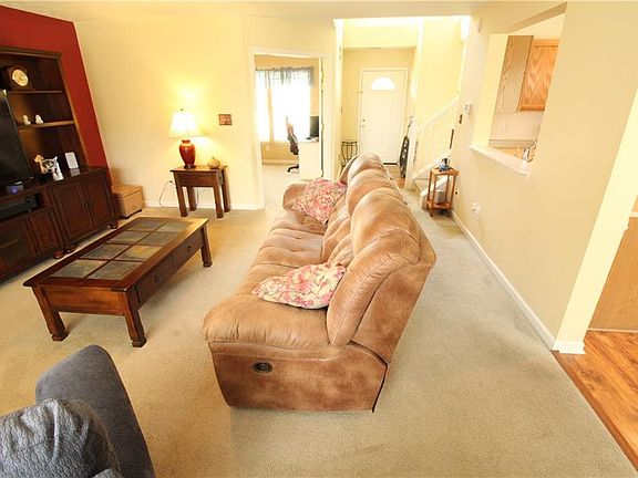 5th image of 7409 Copperwood Dr