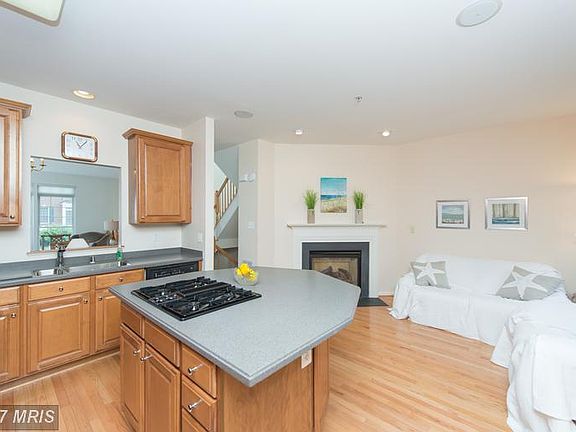 5th image of 1570 Hallwood Ct