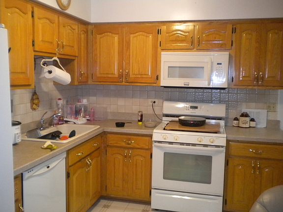 5th image of 5337 S Moody Ave