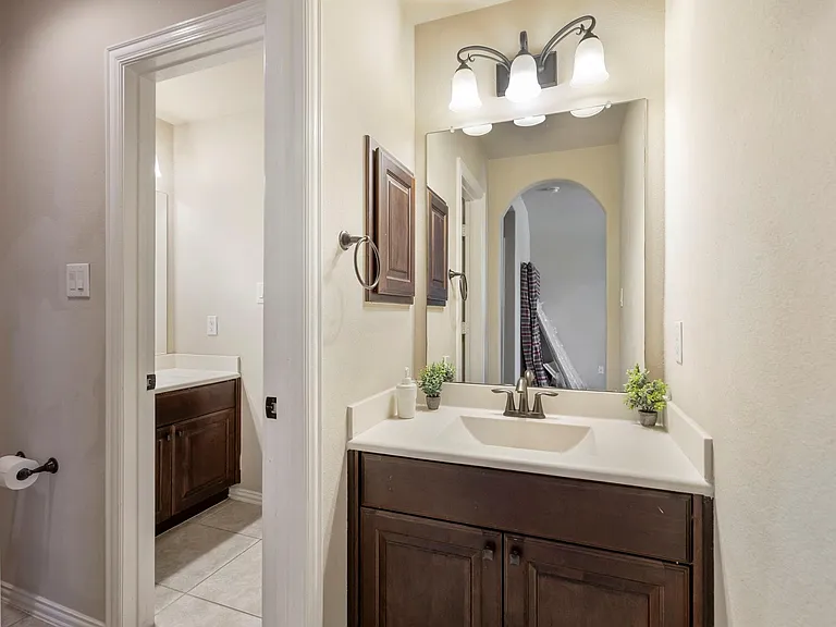 9739 Reston River Ln — Photo 37