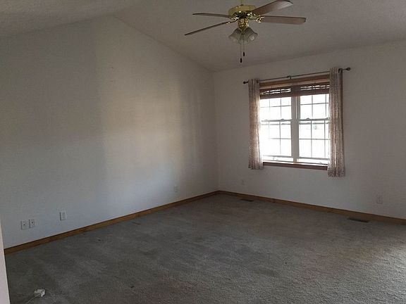 2nd image of 5903 Ferintosh Pl