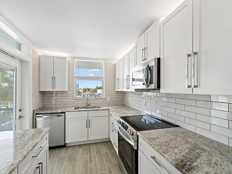 108 Paradise Harbour Blvd #314 — Photo 12