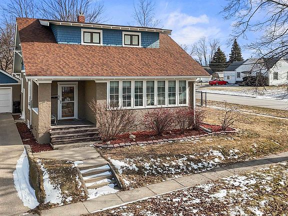 4th image of 705 7th St