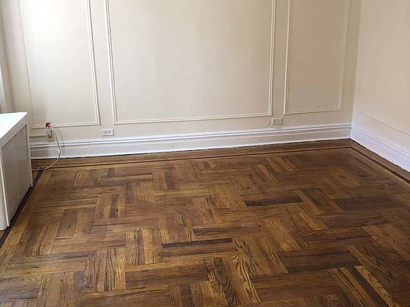 4th image of 260 Seaman Ave APT E2
