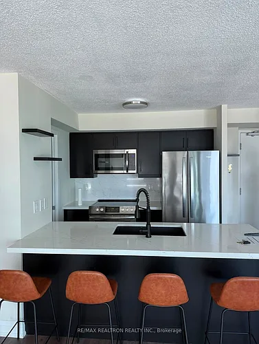 81 Navy Wharf Ct #2206 Photo 1