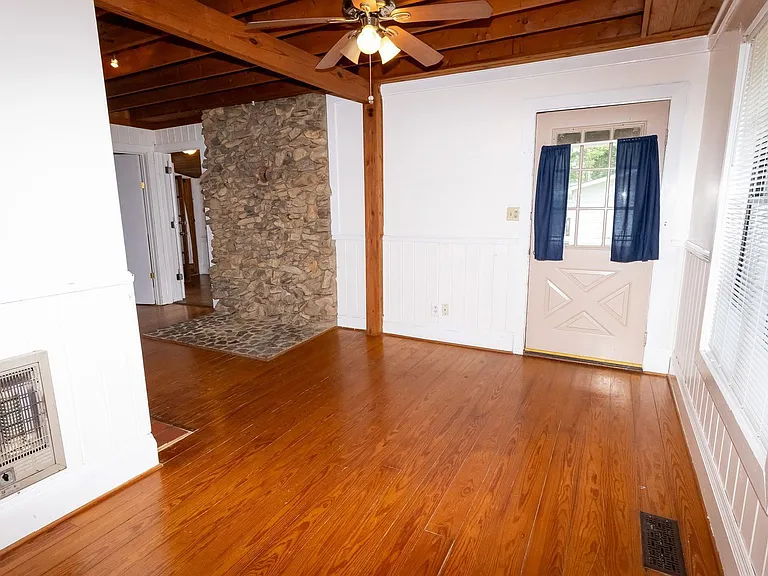 3259 Ozark Cir — Photo 7