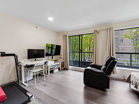 5th image of 3438 Vanness Ave #205