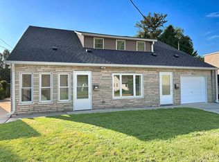 2404 57th St #1, Des Moines, IA 50310