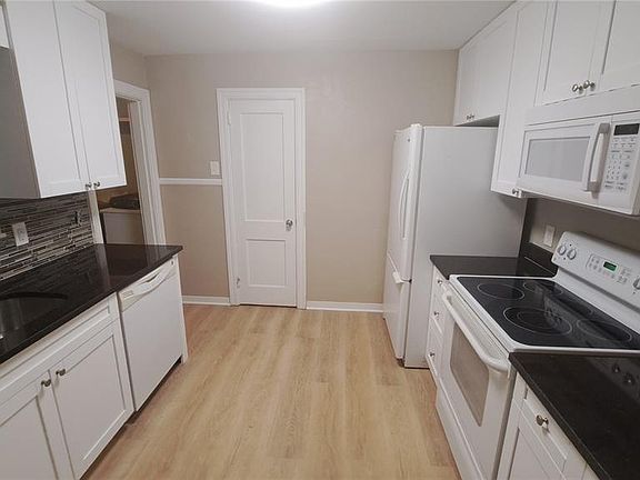 4th image of 4200 2ND AVENUE N
