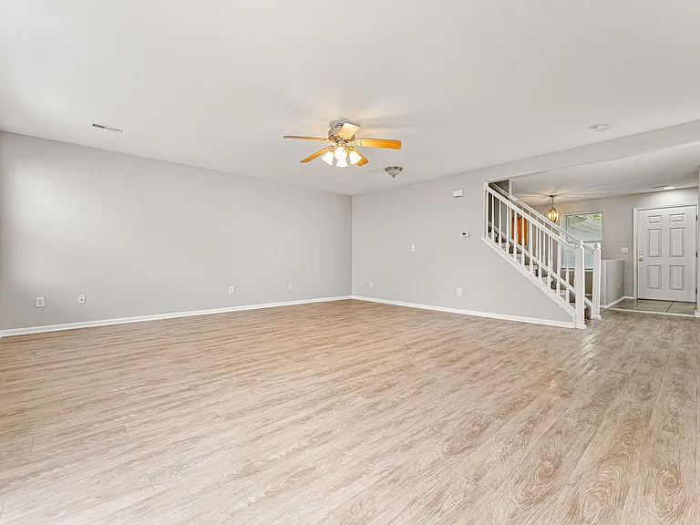 7857 S Kittredge Cir — Photo 7