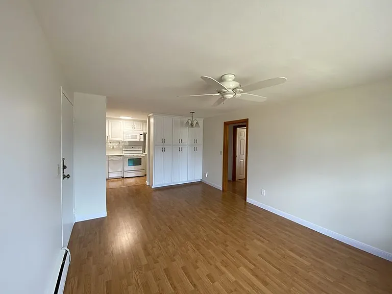 37 Holten St #10 — Photo 2