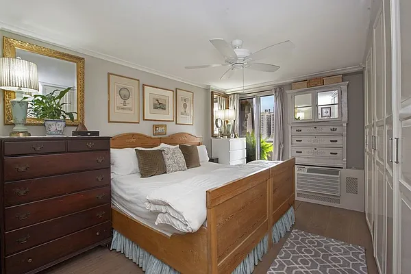 Sold by Ann Ferguson, LLC | media 3