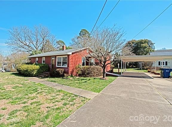 4th image of 106 Adcock St