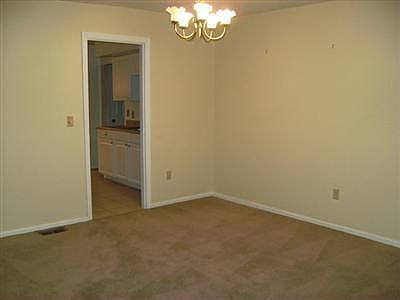 4th image of 7721 Essington Cir