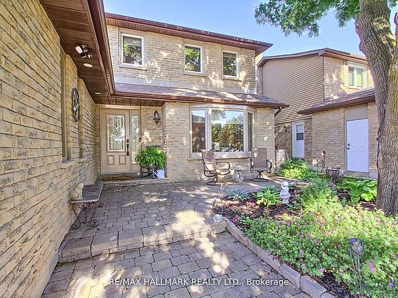 5th image of 865 Arnold Cres