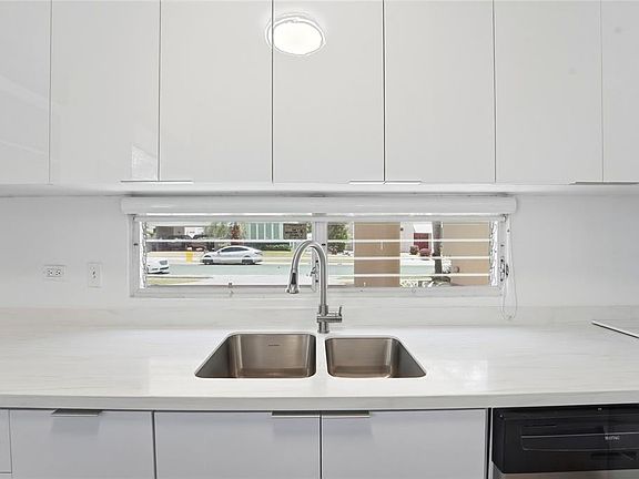 5th image of 115 Paseo Real