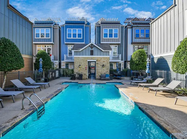 734 N Shepherd Dr, Houston, TX 77007