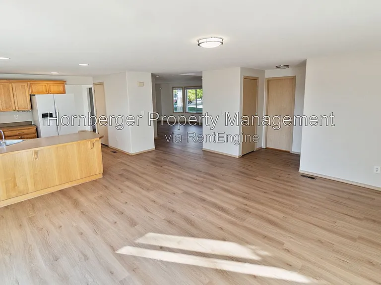 509 S Joslin Pl — Photo 4