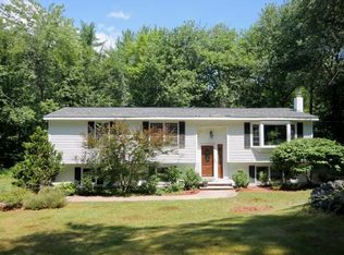 10 Mountain Home Rd, Londonderry, NH 03053
