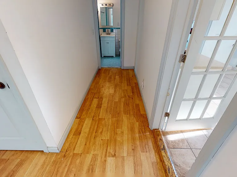 7-9 Dexter St — Photo 7