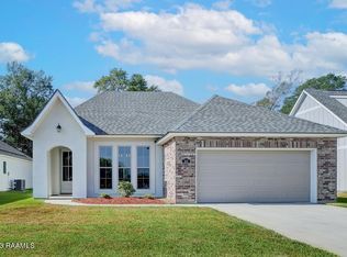 232 Tennyson Dr, Broussard, LA 70518