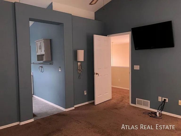 1316 S Alton Ct — Photo 17