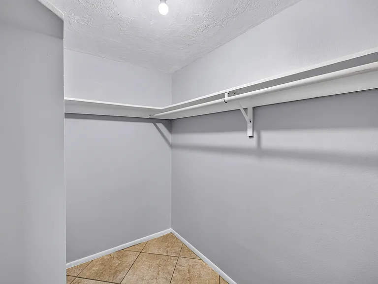 5439 Silver Spur Dr — Photo 16