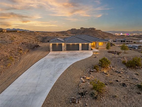 2nd image of 2950 Chaco Canyon Drive
