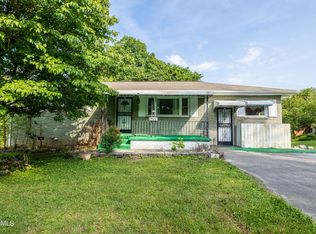 623 Ozark Rd, Knoxville, TN 37912