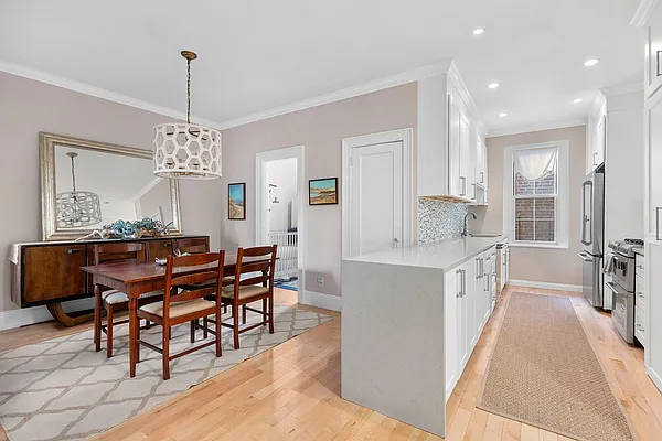 Sold by HomeLister Inc | media 1