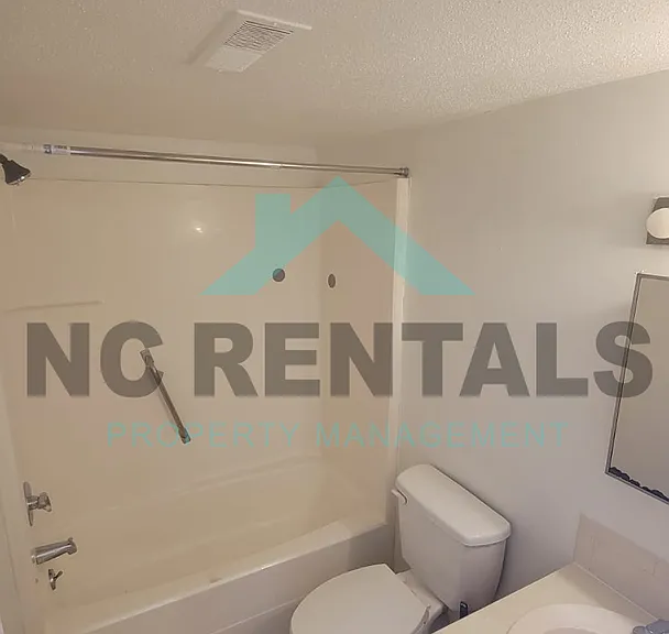2559 Green Oaks Ct #A — Photo 11