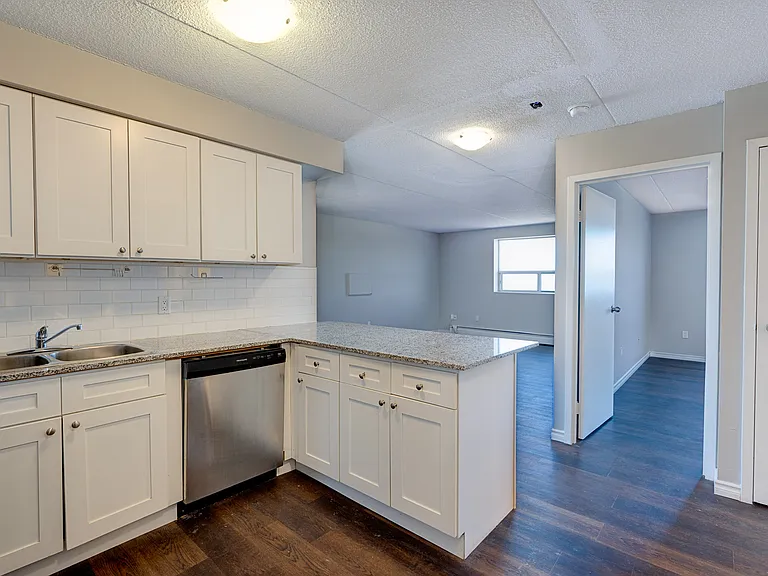 46 Gale Cres — Photo 11
