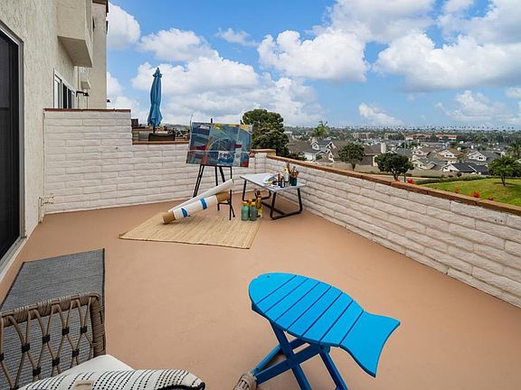 3rd image of 6779 Heath Ct