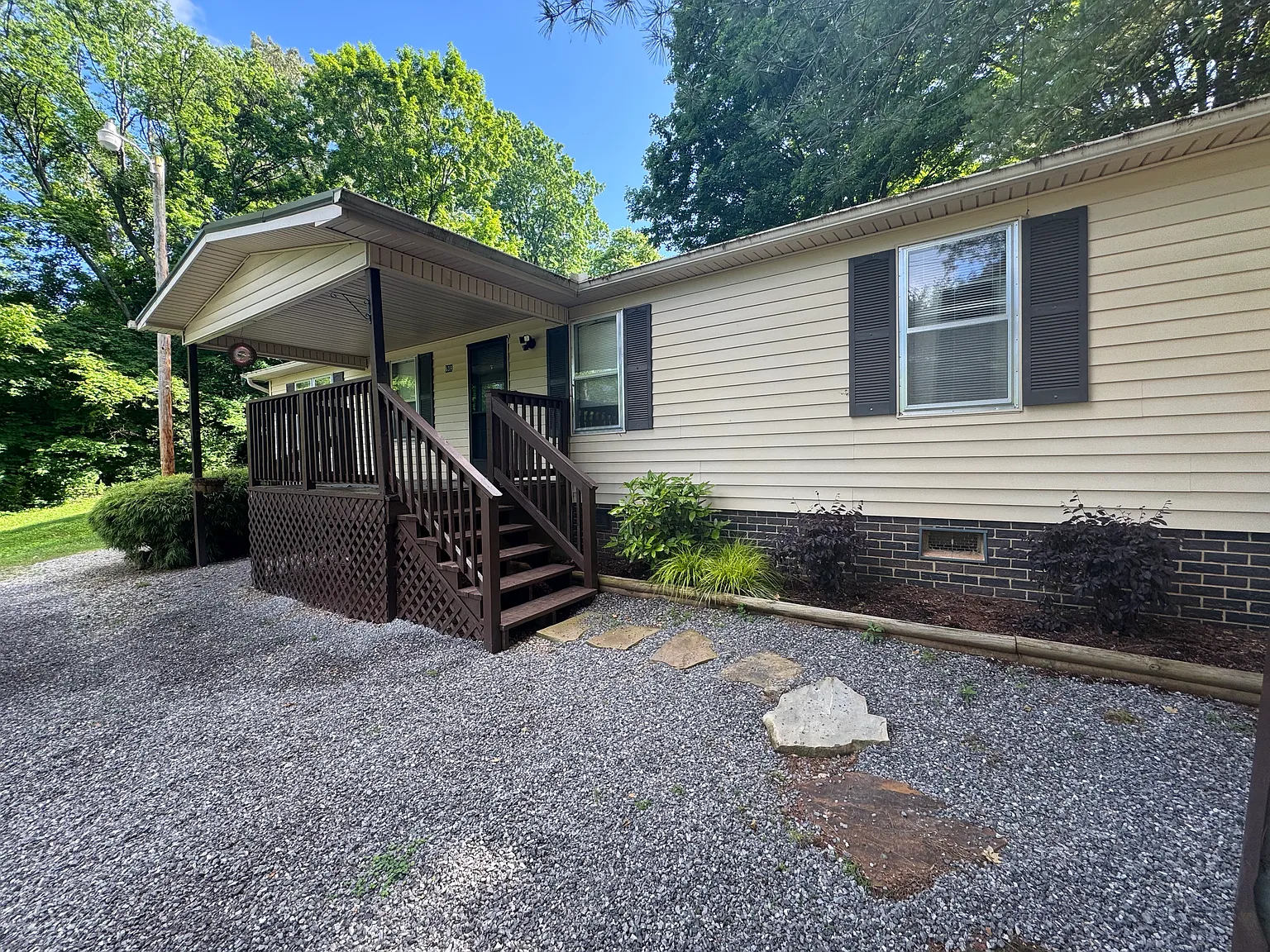609 Virtue Rd — Photo 1