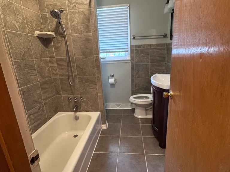 448 W Adams Ave — Photo 6